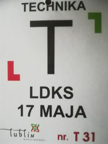 Kompletna scena i scenika na Placu Teatralnym w Lublinie