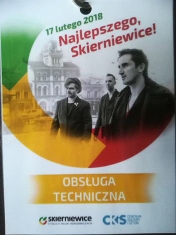 W Skierniewicach zapewniliśmy zadaszone konstrukcje sceniczne, nagłośnienie i oświetlenie koncertu oraz multimedia